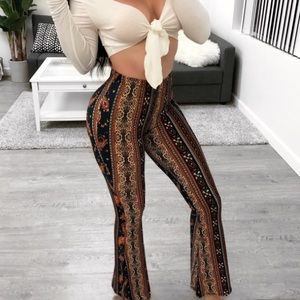 Pattern booty hugging pants
